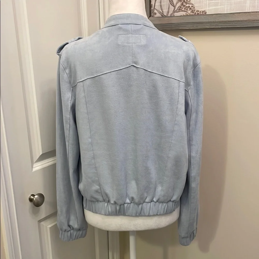 BLANK NYC Blue Suede Moto Jacket with Asymmetrical Design and Lapels. - Picture 5 of 14